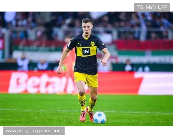 普鲁士多特蒙德俱乐部宣布重组计划提升竞争力并引入新球员